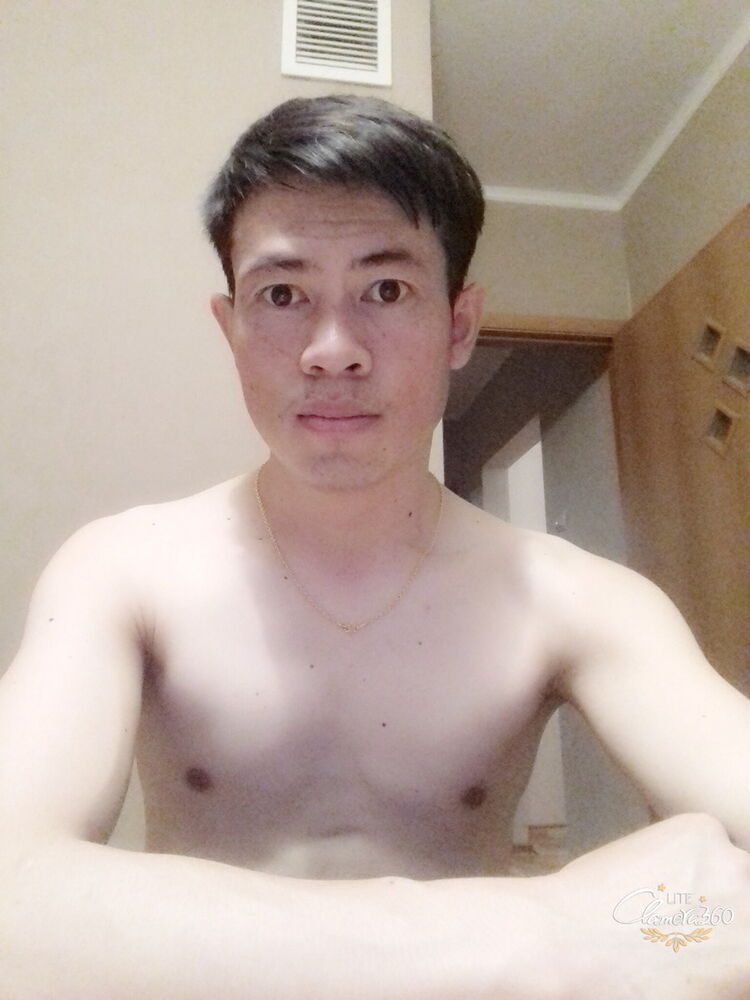  18719273  , 32 ,    Chai Nat
