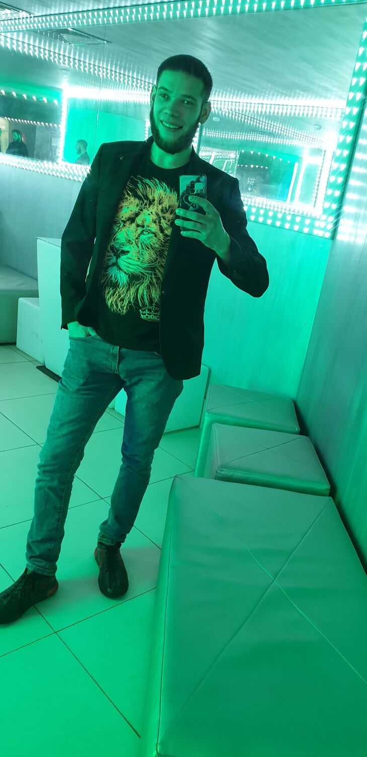  ,   Alexander, 30 ,   c 