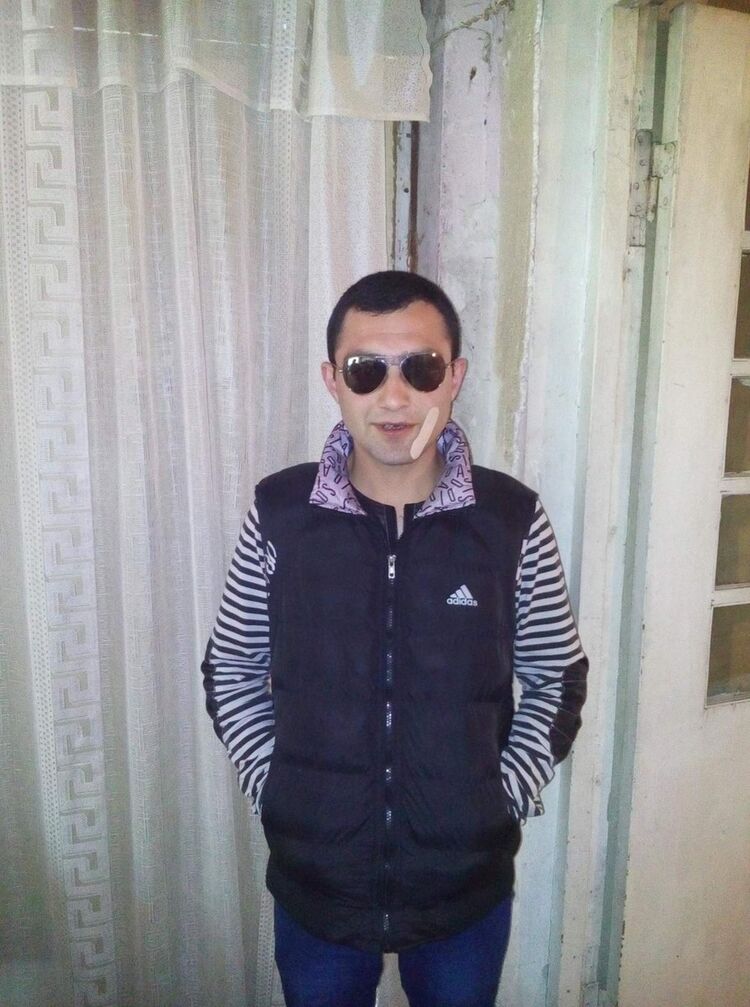  ,   Ara, 33 ,   ,   , c 