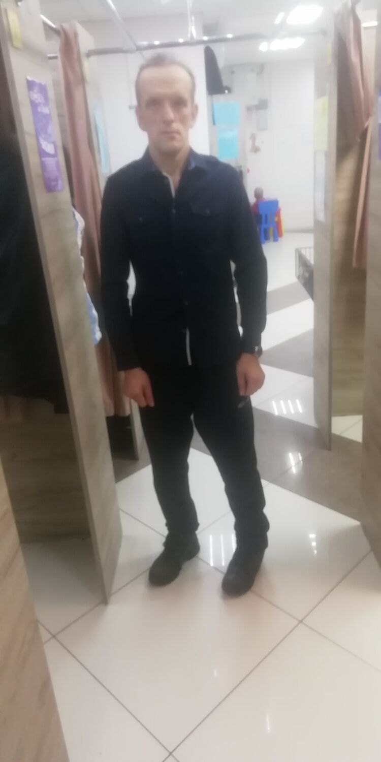  41018873   , 52 ,    