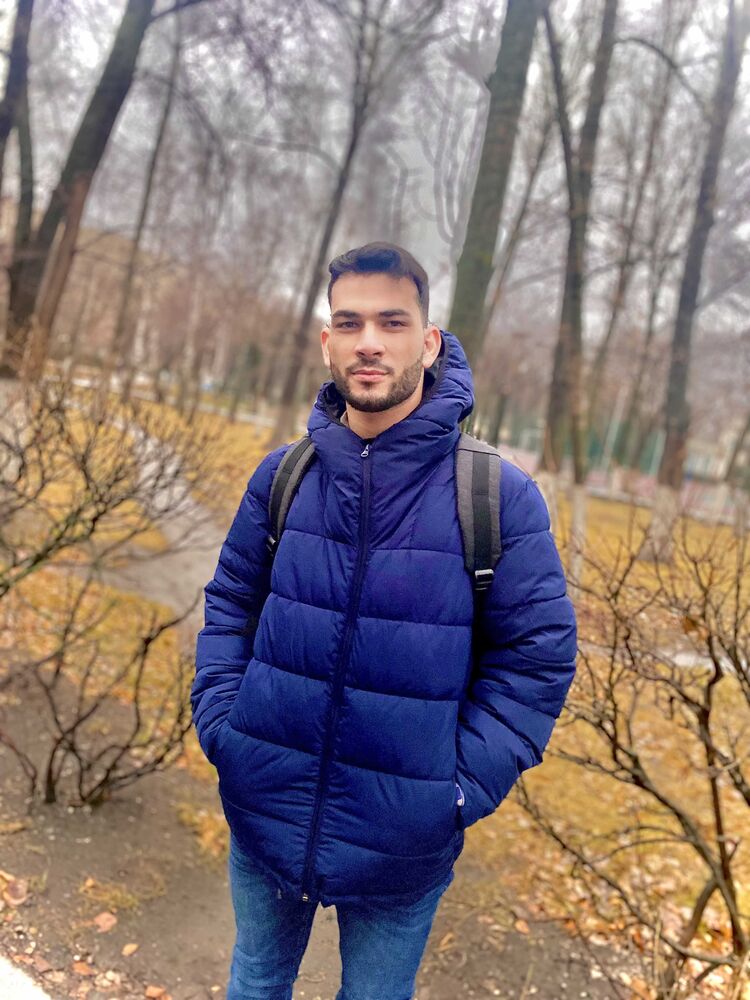  ,   Hamed, 28 ,   ,   , c 