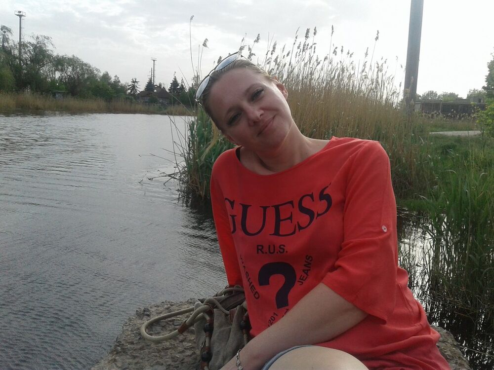  ,   Elena, 47 ,   ,   , c 