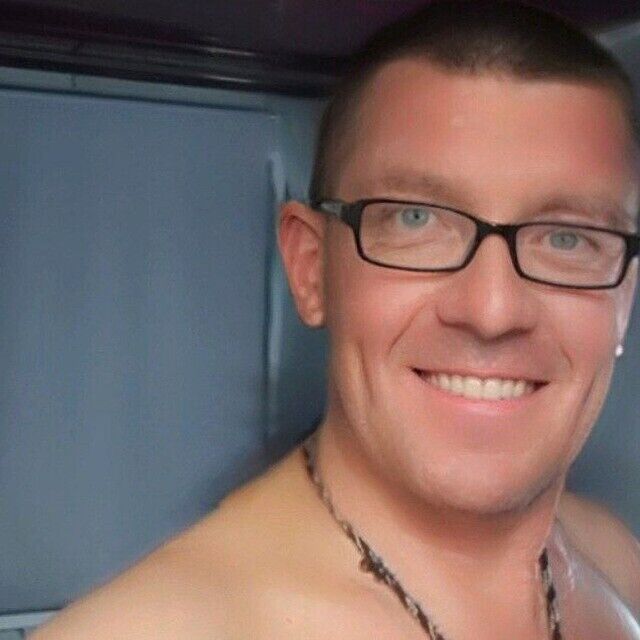  53542223  Alexander, 45 ,     
