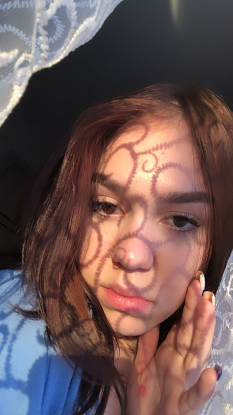  32449543  , 20 ,    