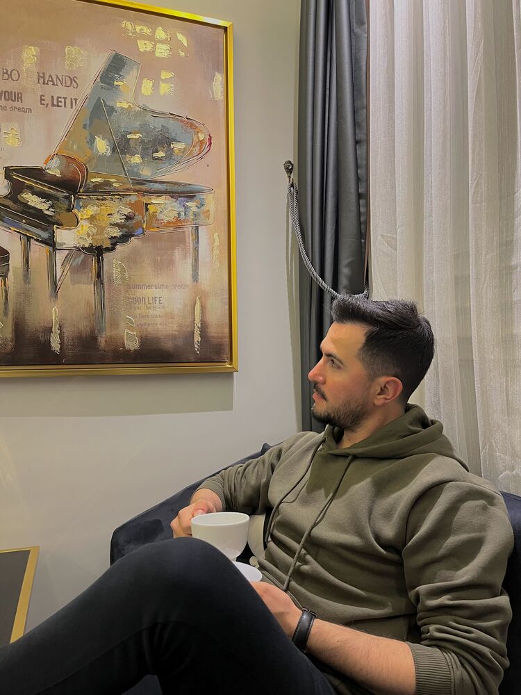  ,   Ali, 31 ,   ,   