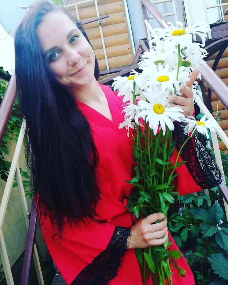  ,   Milanka, 25 ,   ,   , c 