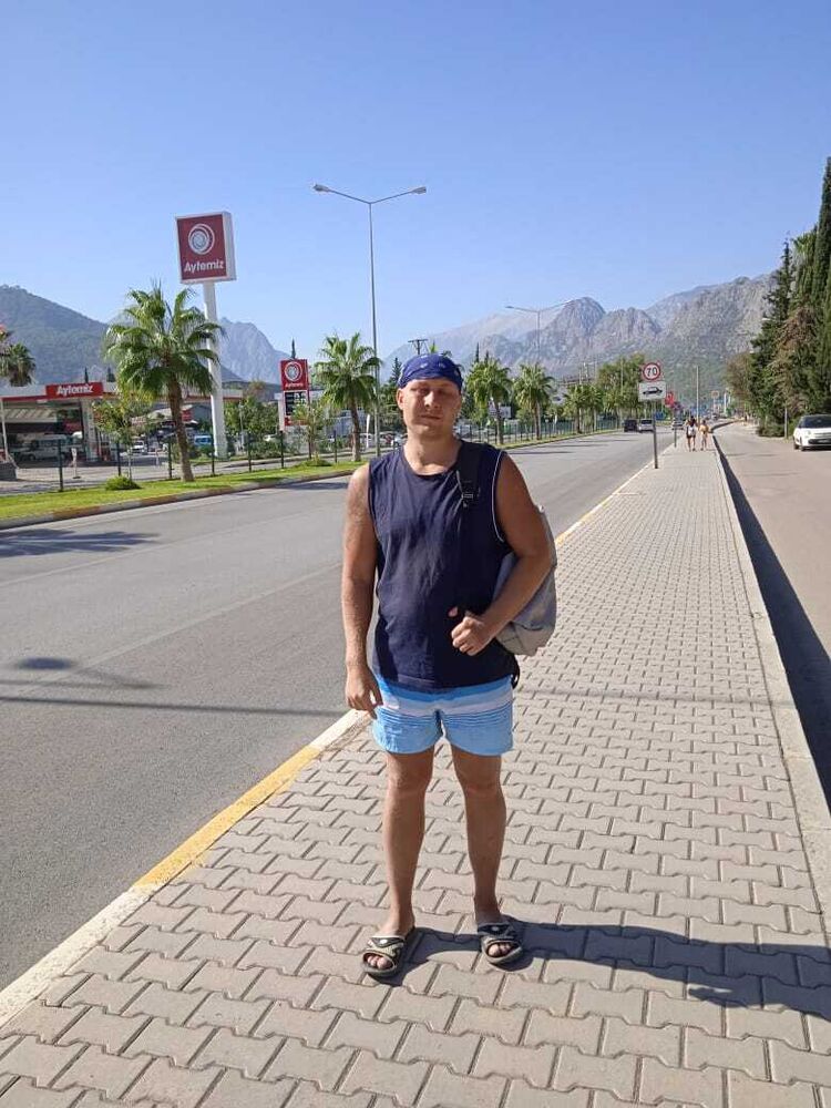  34723363  Ivan, 36 ,    