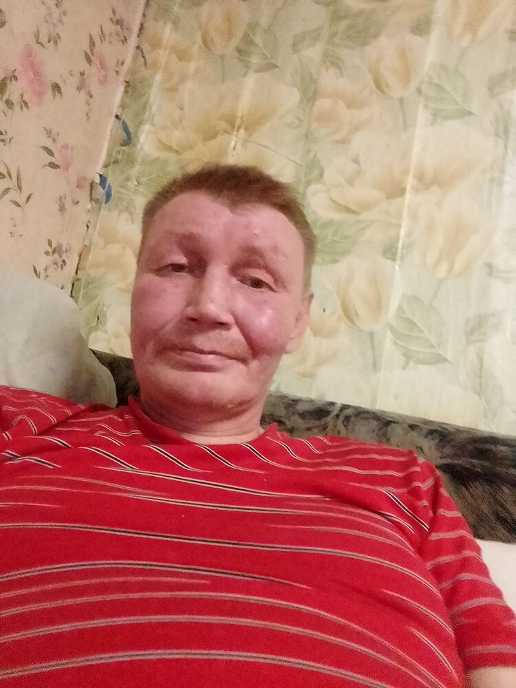  46530093  Alexander, 46 ,    