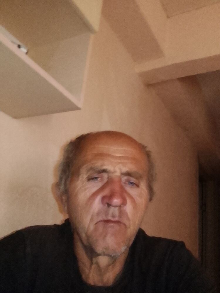  37633203  Leonid, 58 ,    