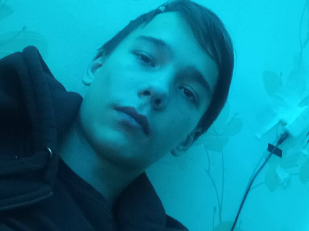  40466243  , 21 ,    