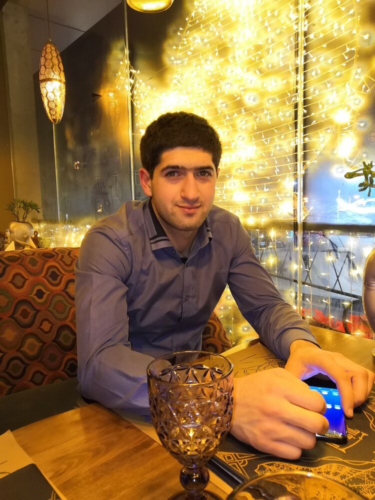  ,   Armen, 29 ,   ,   , c 