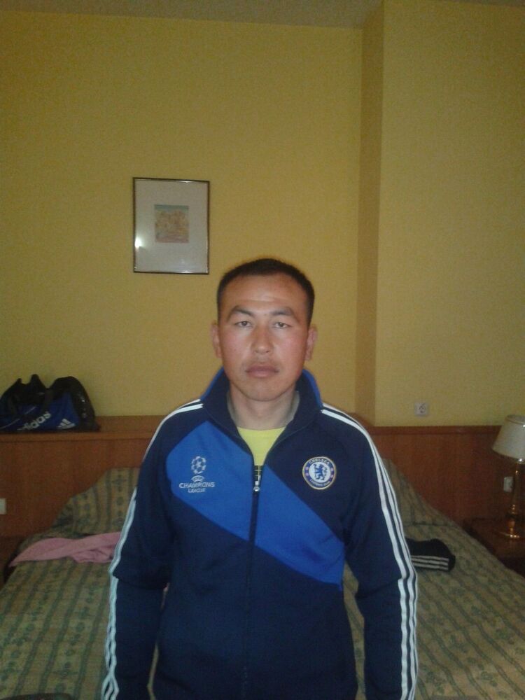  6686183  Aybek, 38 ,    