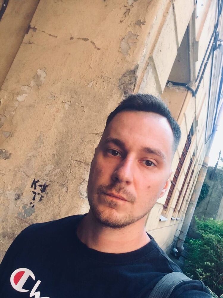  39543823  , 33 ,    -