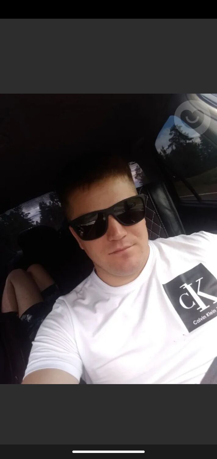  32297123  Vladimir, 31 ,    --