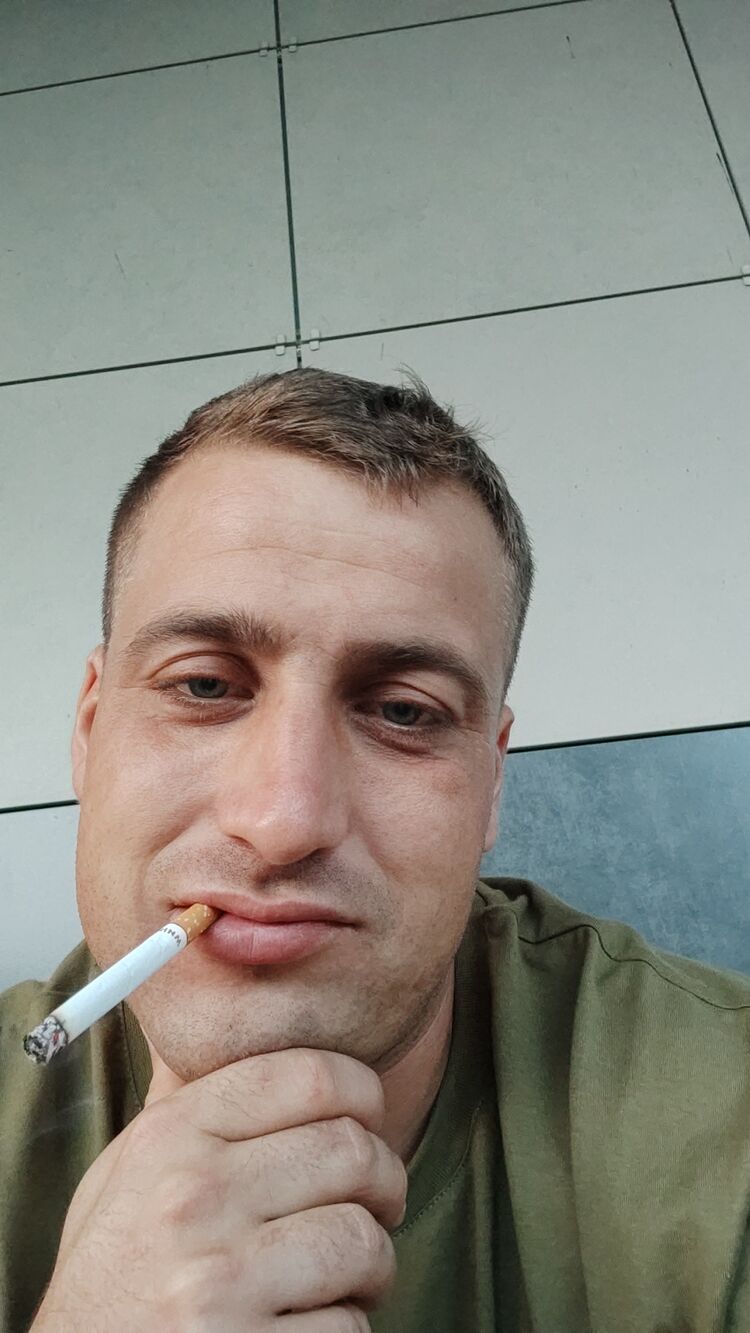  46158593  Vladimir, 30 ,    