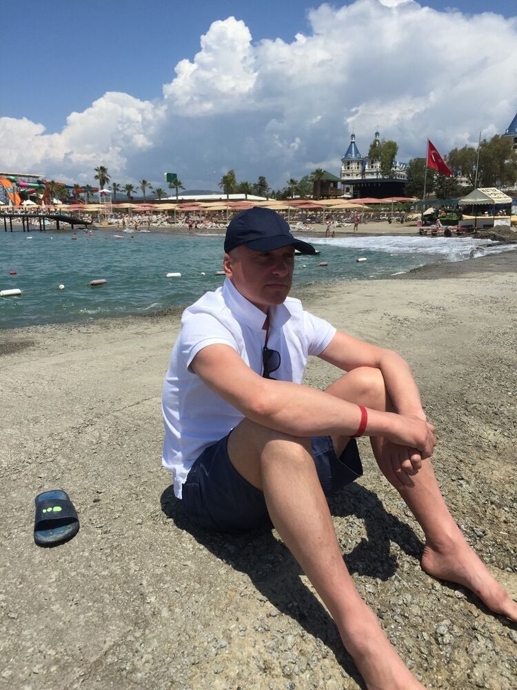  50857203  Sergey, 53 ,    