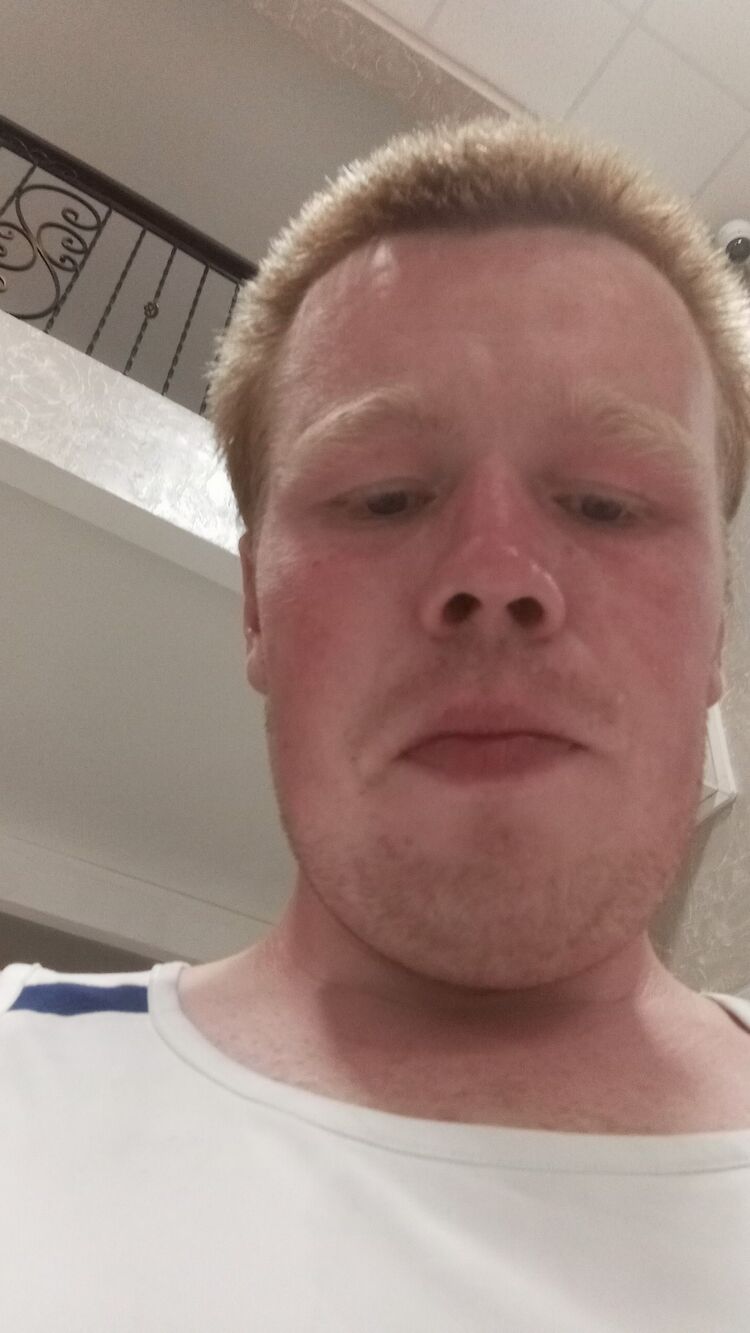  54204843  No Neim, 24 ,    