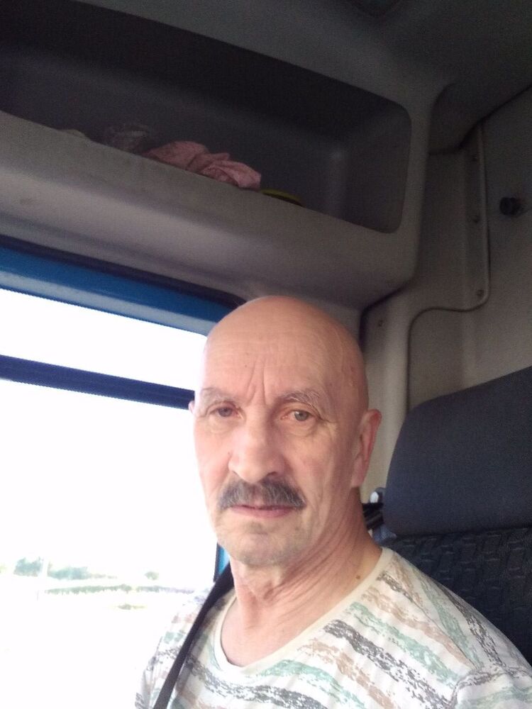  44227573  , 63 ,    