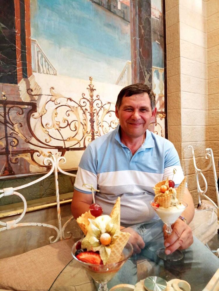  38127183  , 57 ,    -