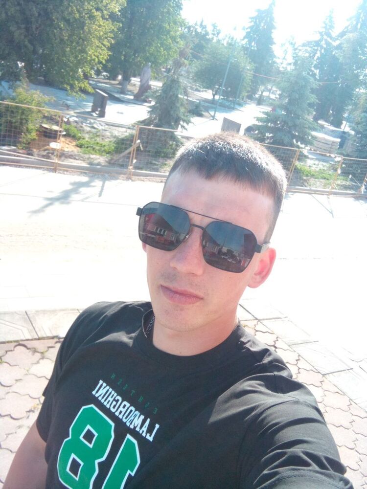  37061673  , 23 ,    