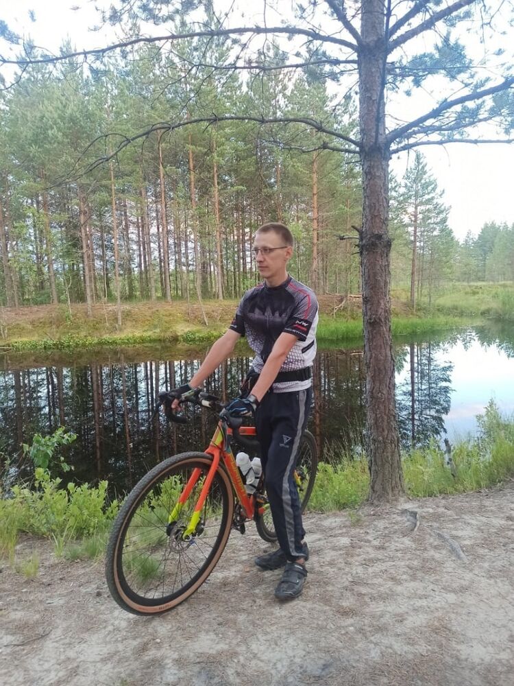  ,   Anton, 40 ,     , c 