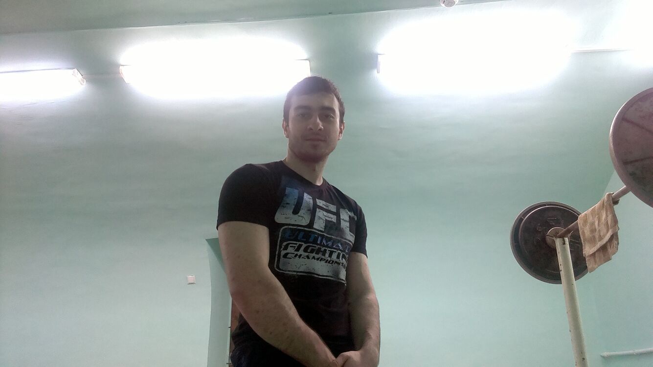  36023143  Alexander, 30 ,    