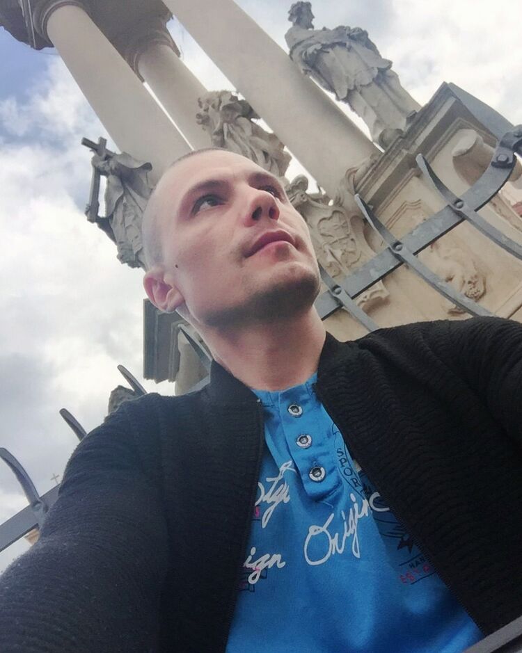  ,   Alex, 30 ,     , c 