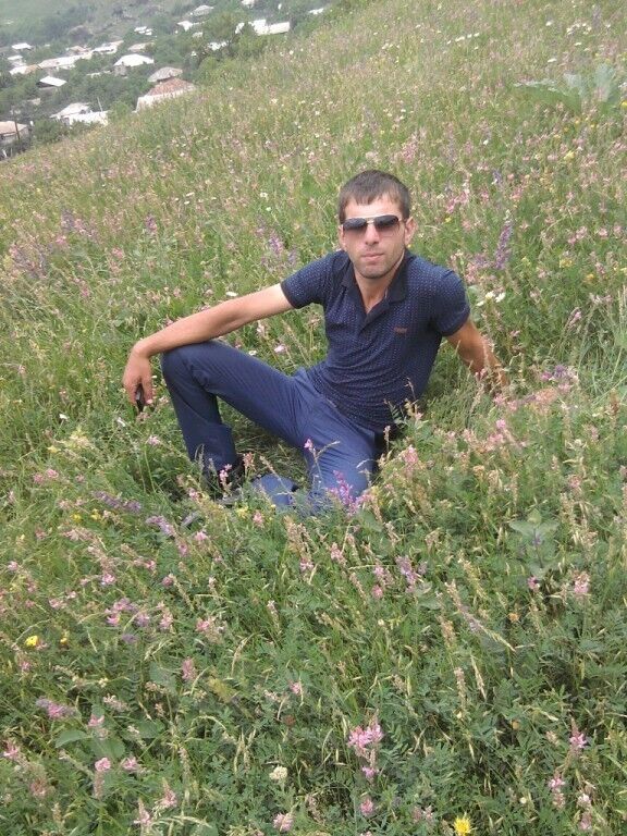  26714423  Harut, 36 ,    