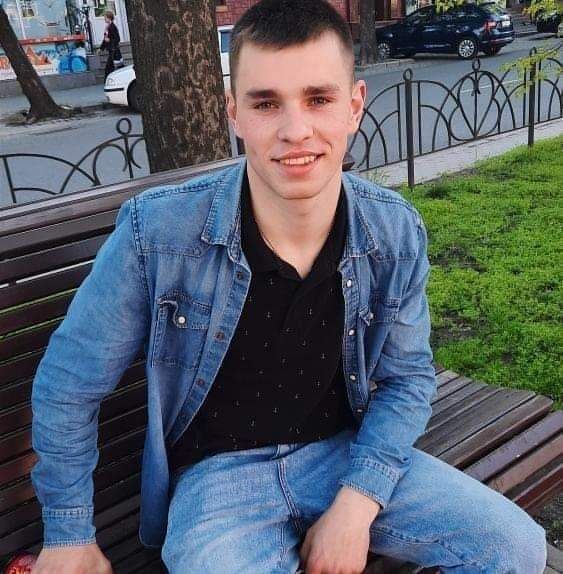  44138233  , 25 ,    