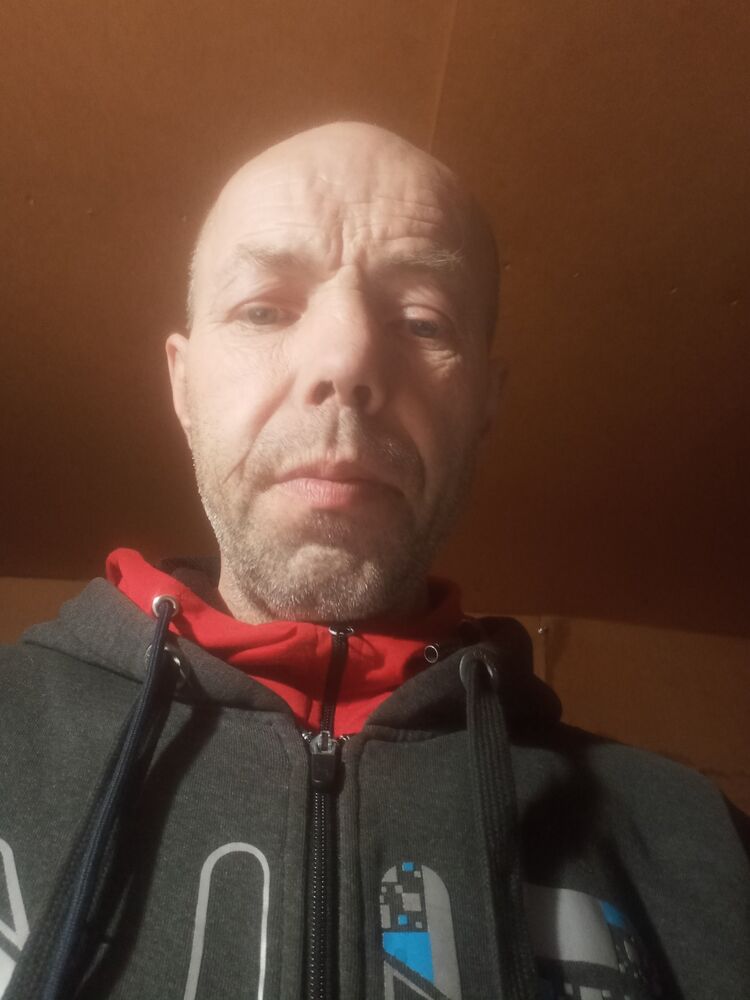  49037033  , 45 ,    