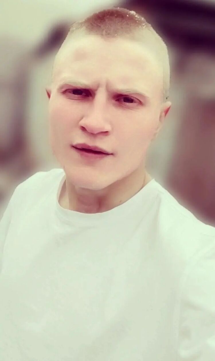  47571043  Sergei, 24 ,    