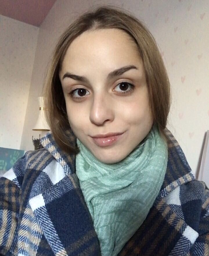  48770303  , 19 ,    
