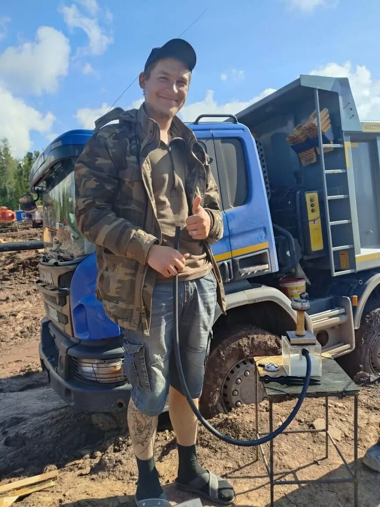  28899403  , 28 ,    