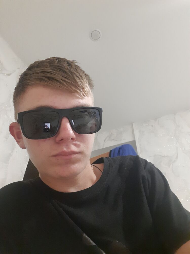  38705673  , 22 ,    