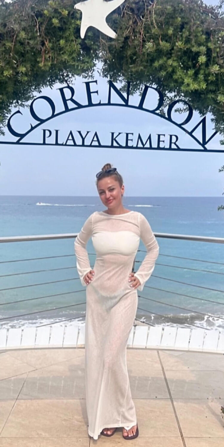  54690883  , 41 ,    Frankfurt Am Main