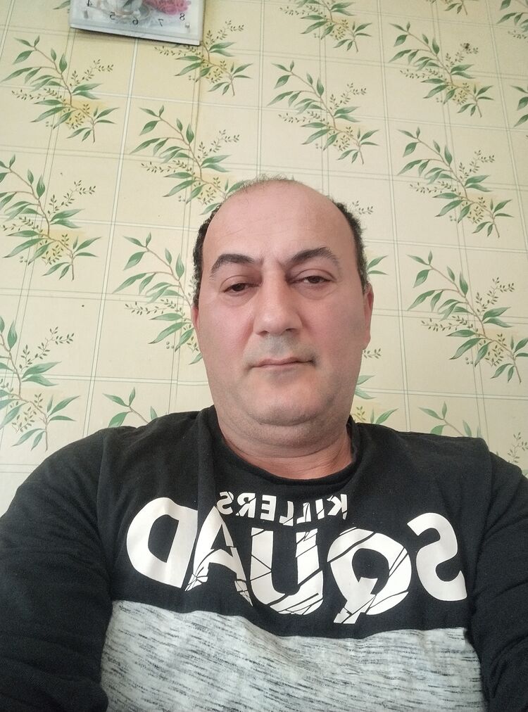  52491643  Imran, 52 ,    