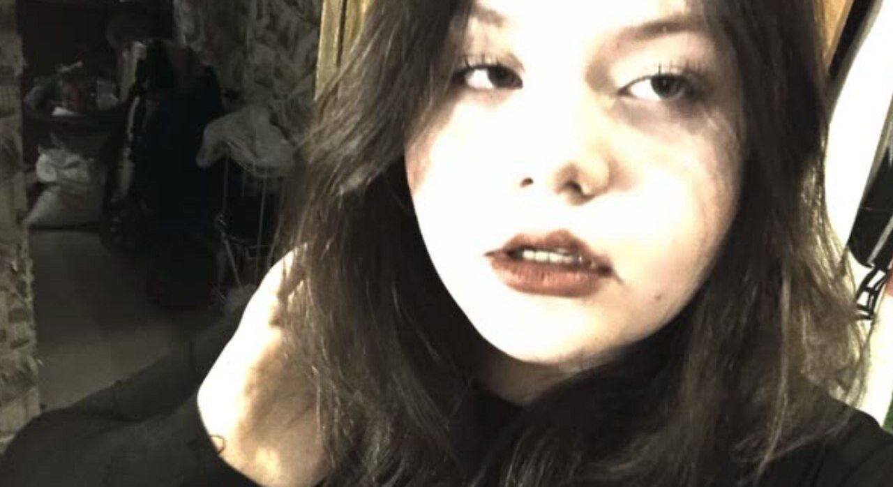  49658613  , 18 ,    