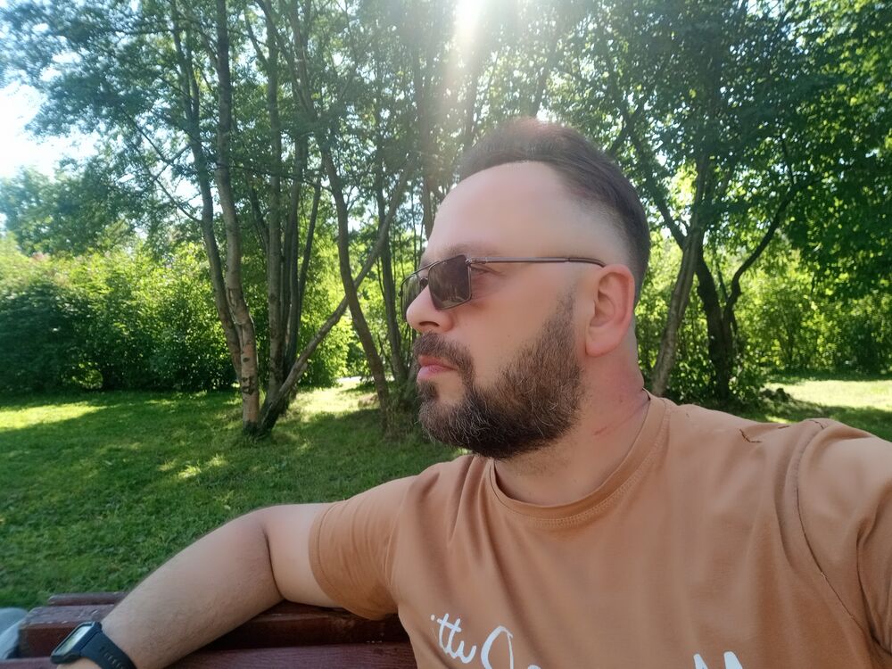  45843043  Vasilii, 42 ,    