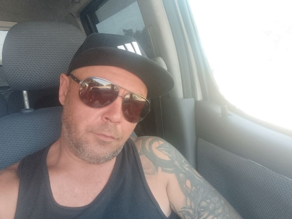  52854123  , 34 ,    