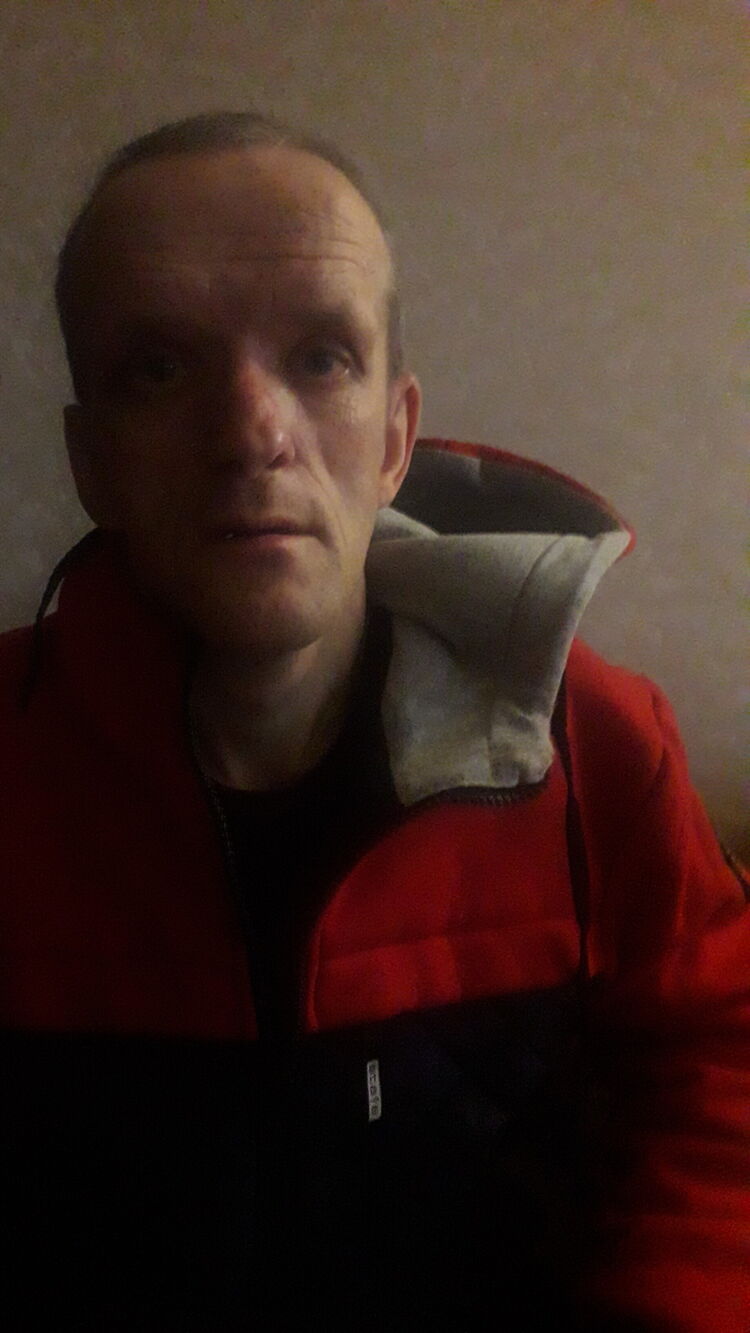 33473143   , 52 ,    