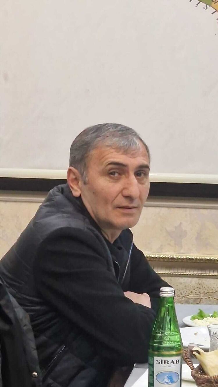  49555953  , 44 ,    