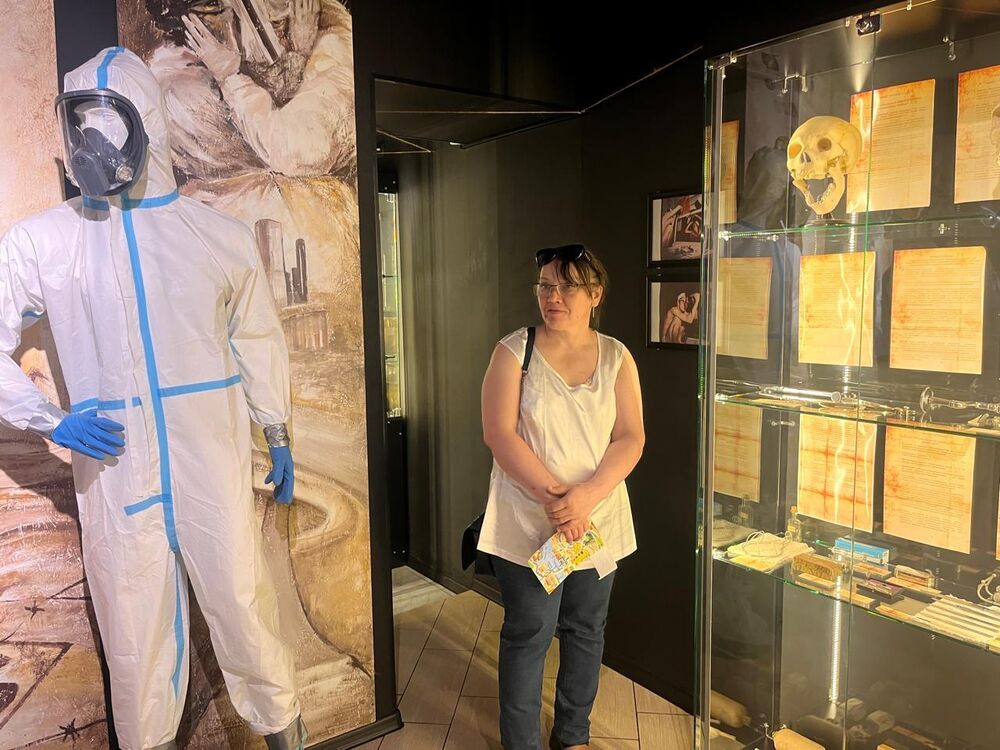  52962173  , 47 ,    -