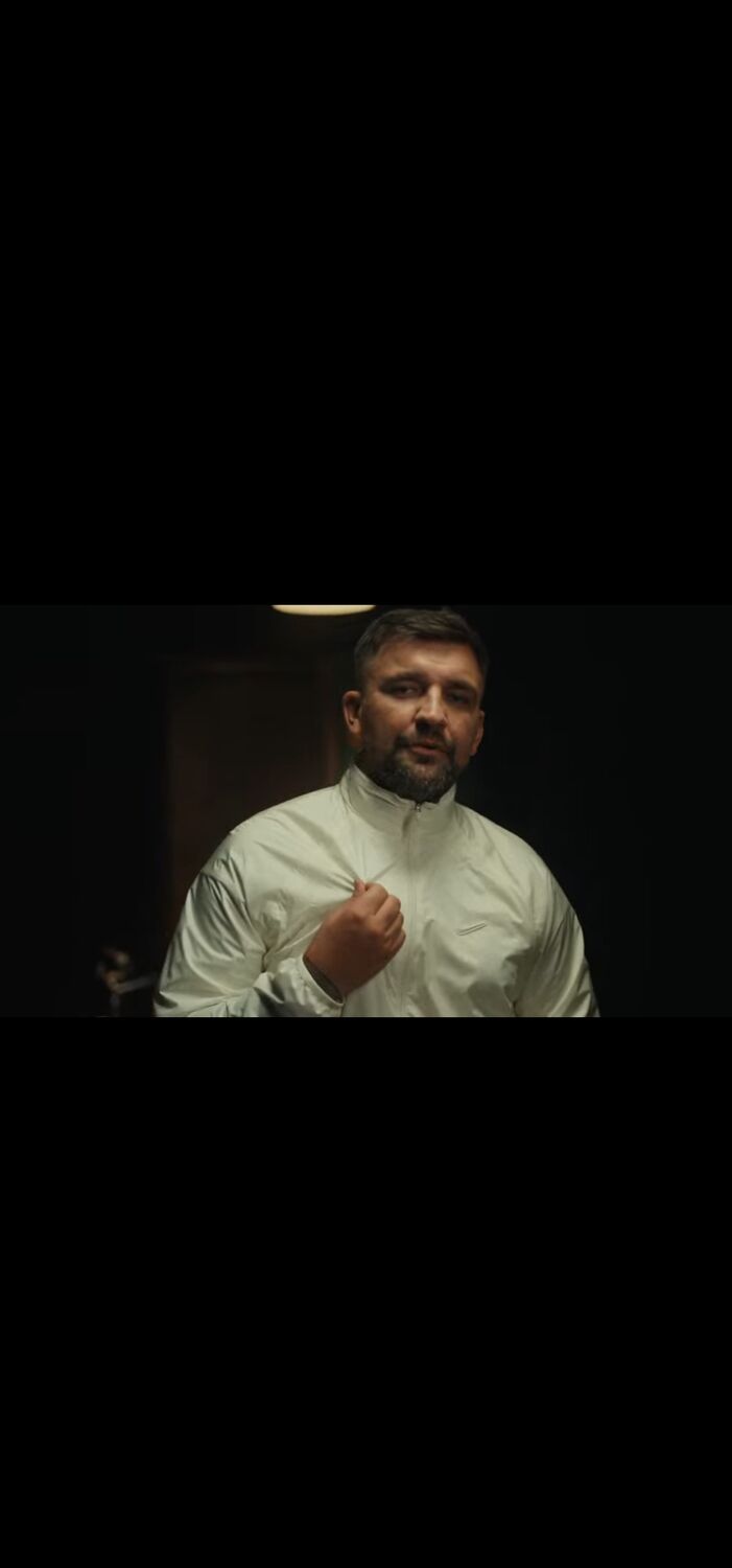  54448013  , 28 ,    -