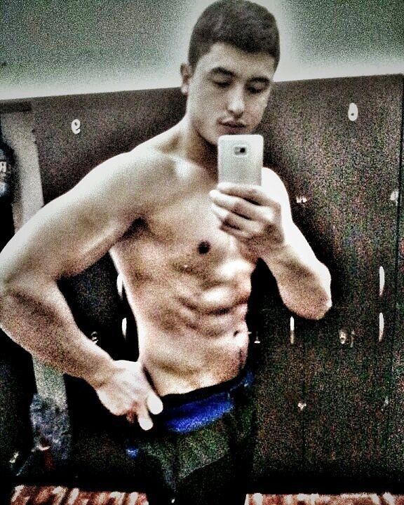  27157453  Beeggii, 28 ,    