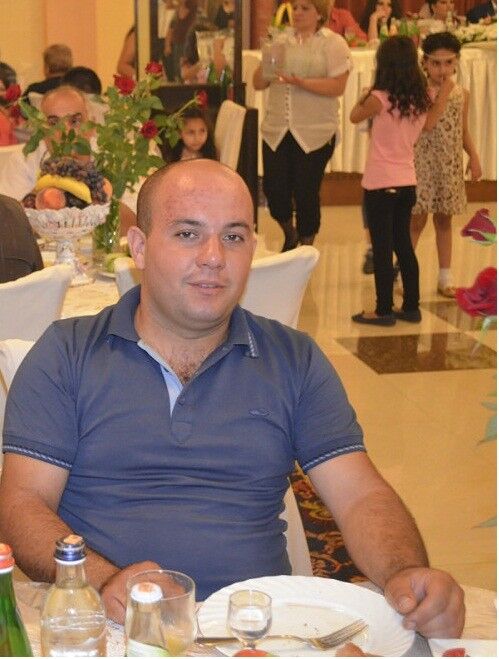  ,   Narek, 34 ,   