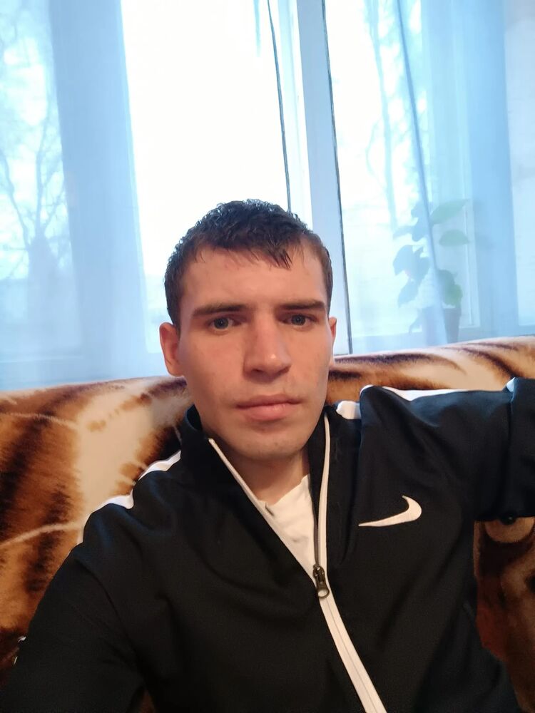  31702673  , 28 ,    