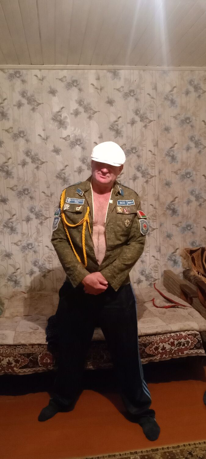  52667173  , 45 ,    