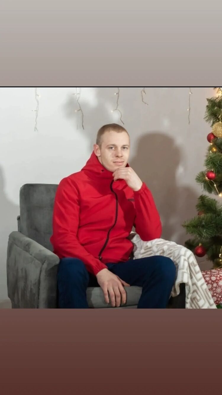  54598233  Denis, 30 ,    