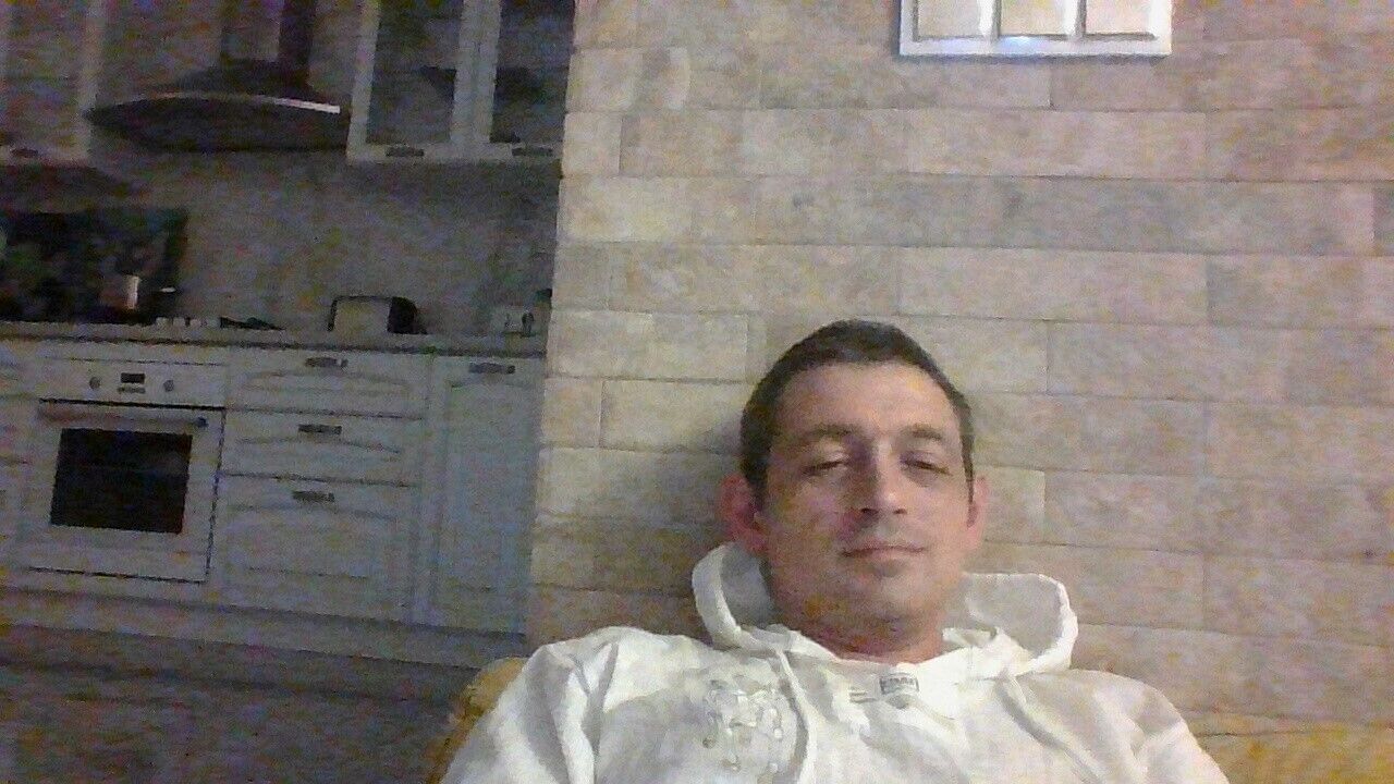  32291083  , 39 ,    