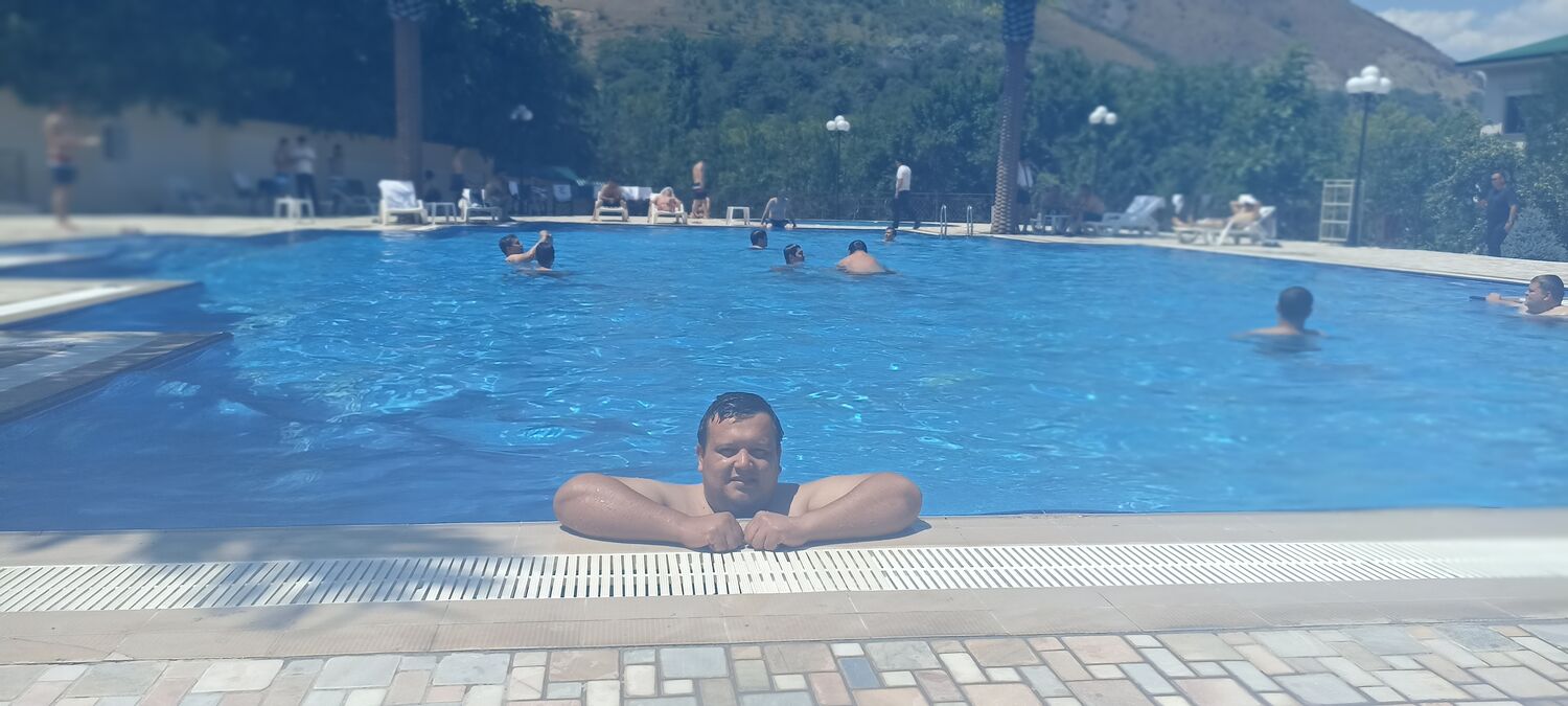  27326573  Sher, 39 ,    